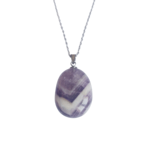 pendentif amethyste taillé dans l'atelier fady cristaux